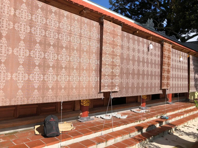 Bạt lưới tự cuốn