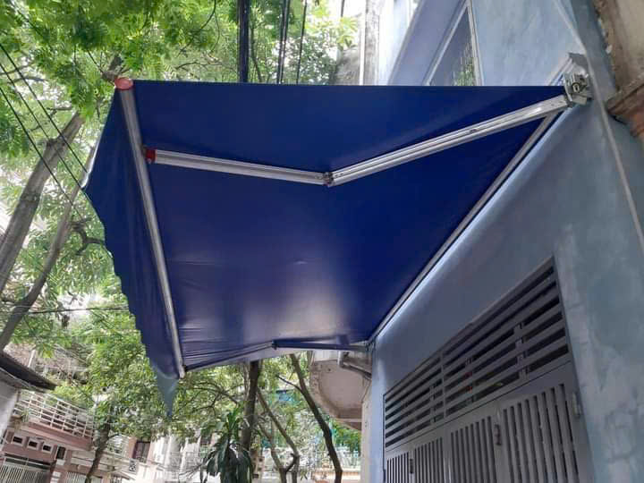 Mái hiên che nắng mưa