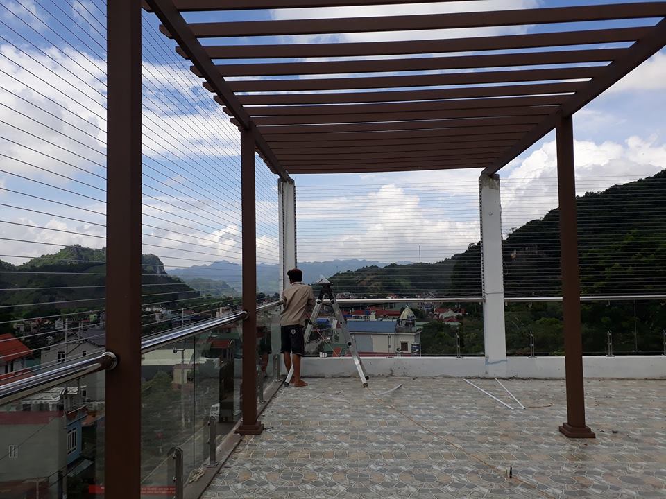 Lưới bảo vệ ban công