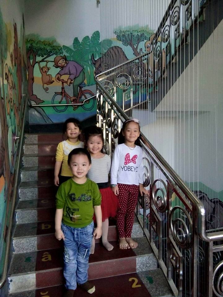 Lưới bảo vệ cầu thang trường học